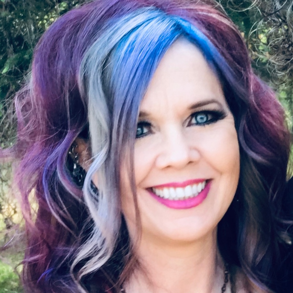 Meet your Posher, Rebecca